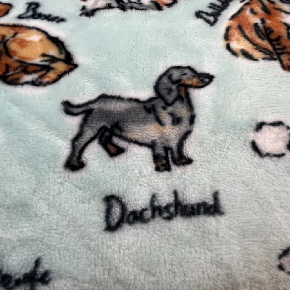 City Chic Dog Breed Throw Blanket 60x70 – Poodle Beagle Dachshund Boxer NWT